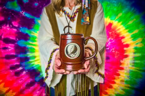 Sunset Hill Steal Your Face stein